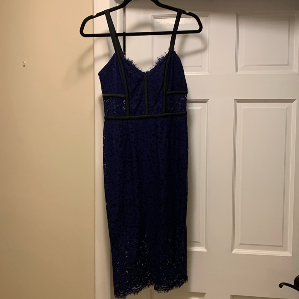 Beautiful lace midi dress